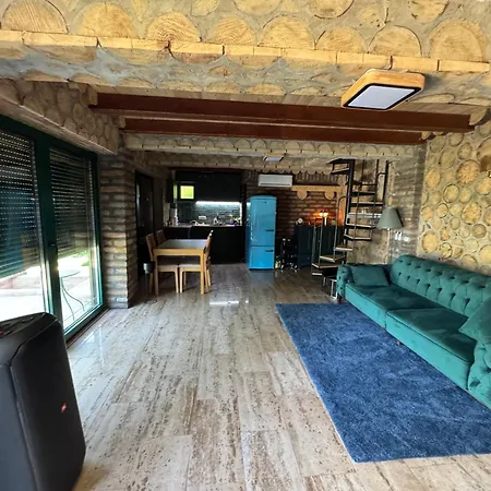 Kuca Za Izdavanje Grocka